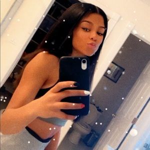 Meet your Posher, Ebonee